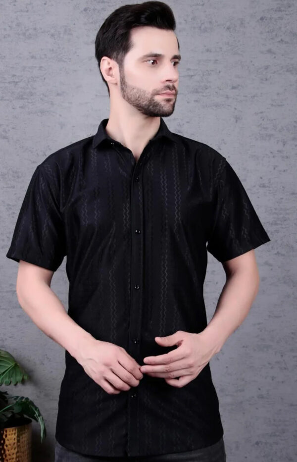 COMFORT SPREAD COLLAR SHIRT